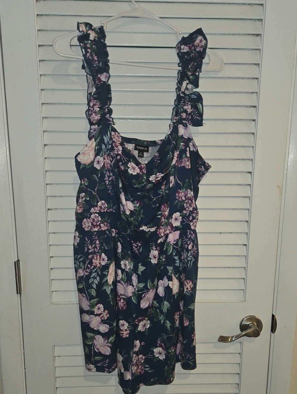 NWT torrid Navy Floral Ruffle Strap Dress sz 0